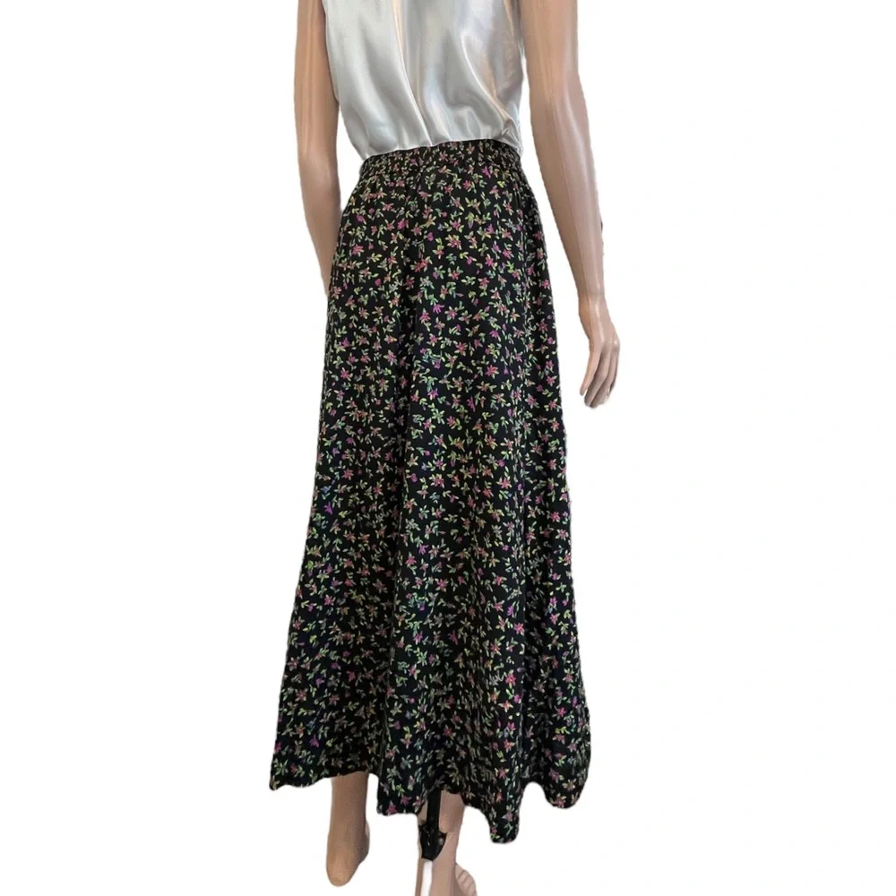 Liz Claiborne Black Floral Midi Skirt - Picture 6 of 10